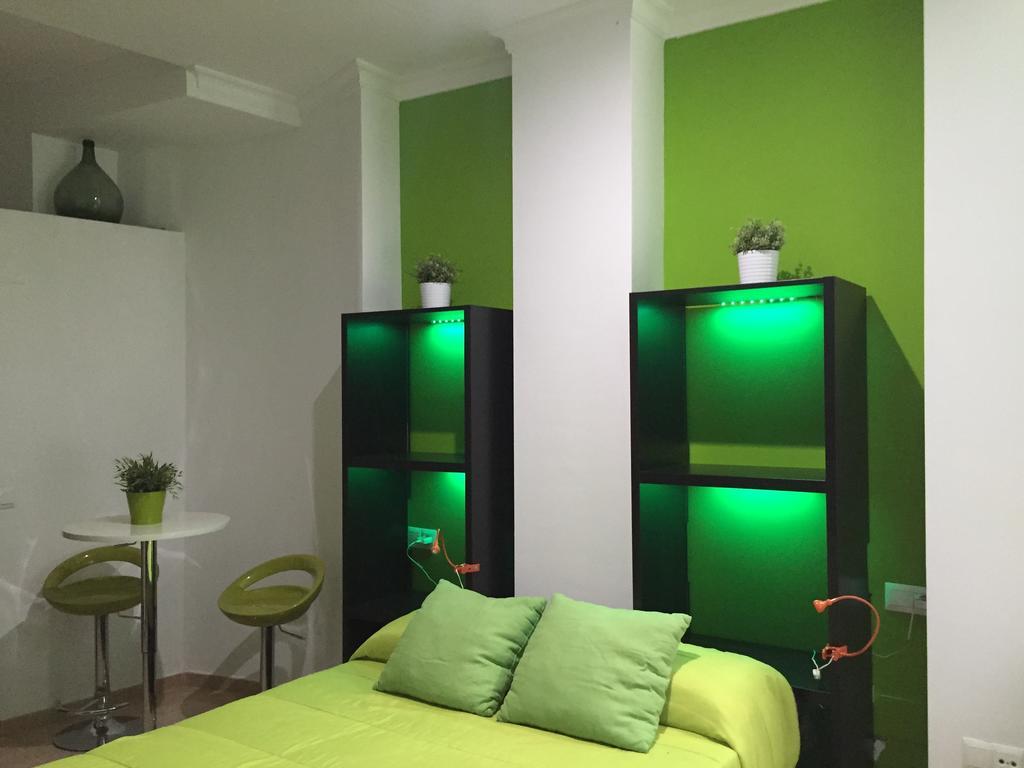 Apartamentos Gold Malaga Phòng bức ảnh