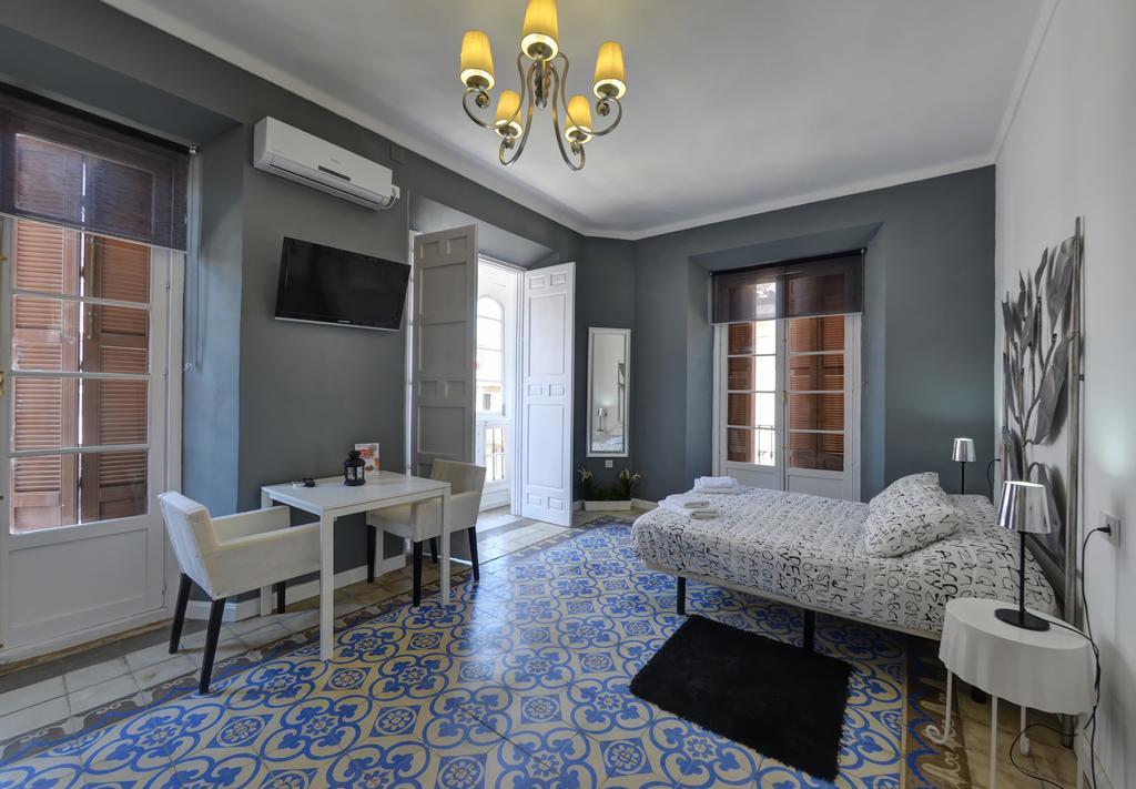 Apartamentos Gold Malaga Phòng bức ảnh